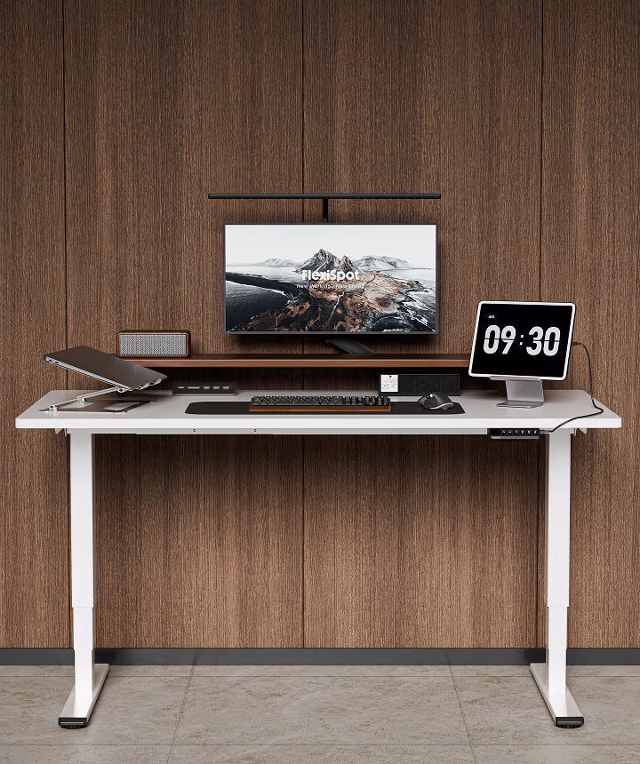Bureau Flexispot E5 Pro installé dans un espace de travail à domicile
